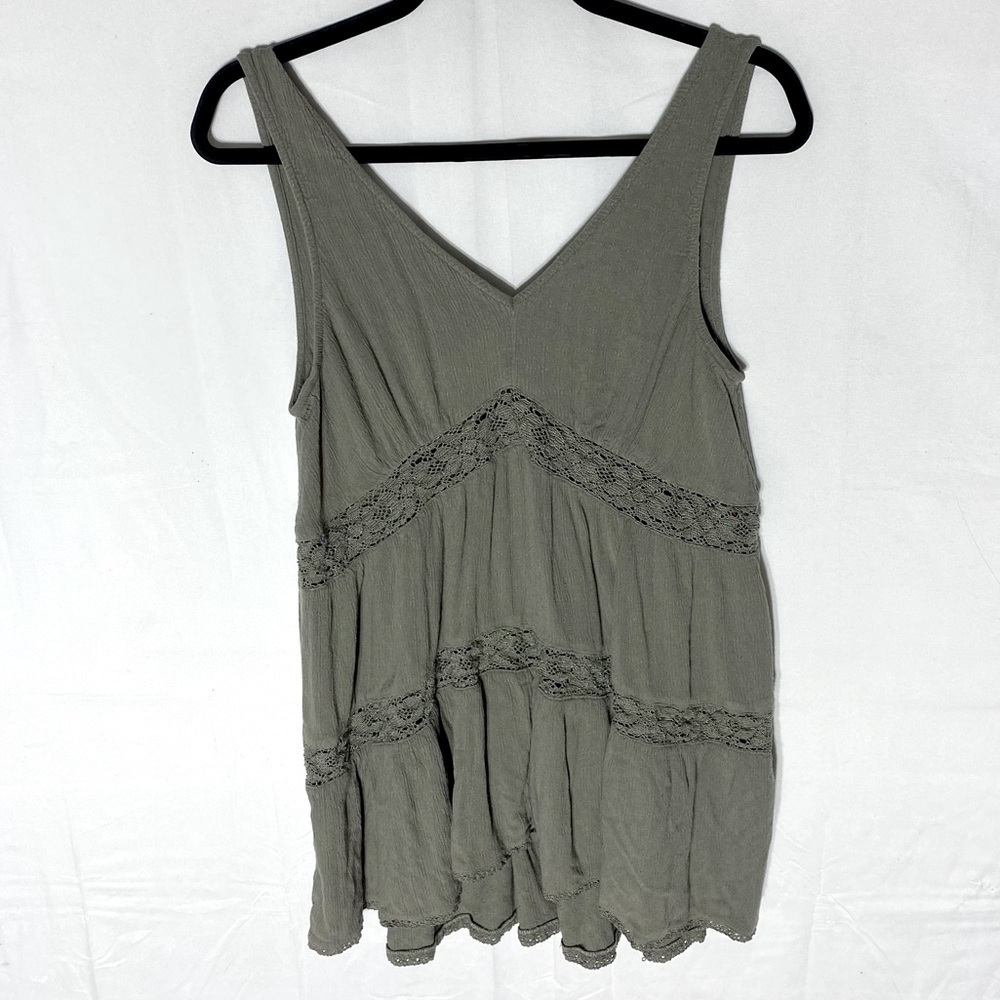 American Eagle Outfitters Green Boho Flowy Tank Top M